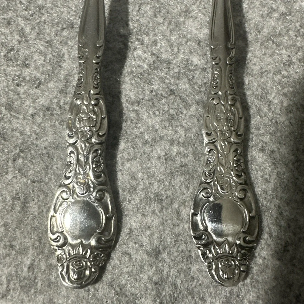 4 International Stainless‎ VERONA Pattern Forks  7449